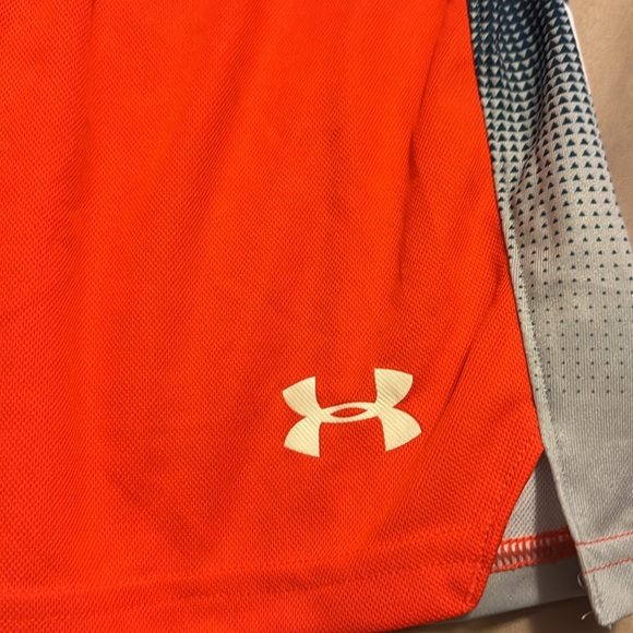 Boys XL Under Armour shorts! - Picture 2 of 6